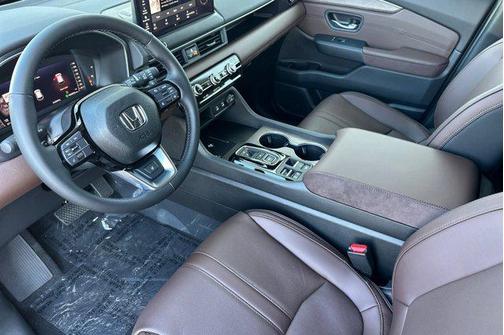 Crystal Black Pearl 2026 Honda Pilot Elite