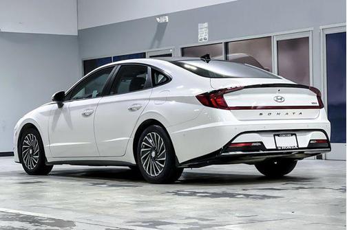 2022 Hyundai SONATA Hybrid Limited