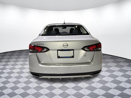 2024 Nissan Versa 1.6 S