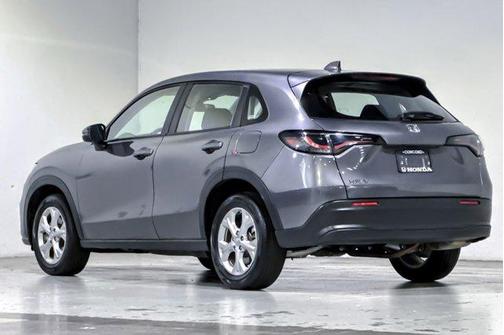 Modern Steel Metallic 2025 Honda HR-V LX