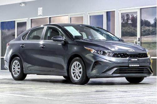 2023 Kia Forte LX