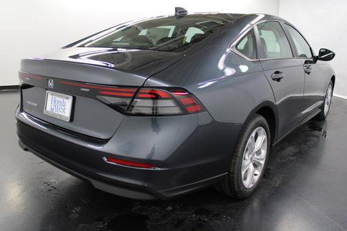 2025 Honda Accord LX 1.5T