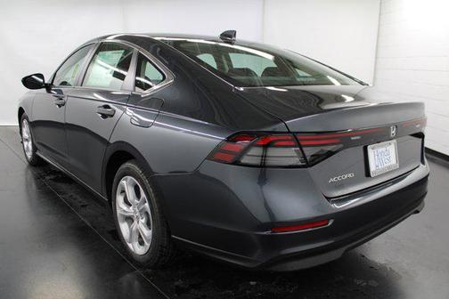 2025 Honda Accord LX 1.5T