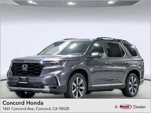 2025 Honda Pilot Touring 8-Passenger