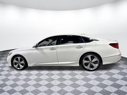 2019 Honda Accord Touring 2.0T