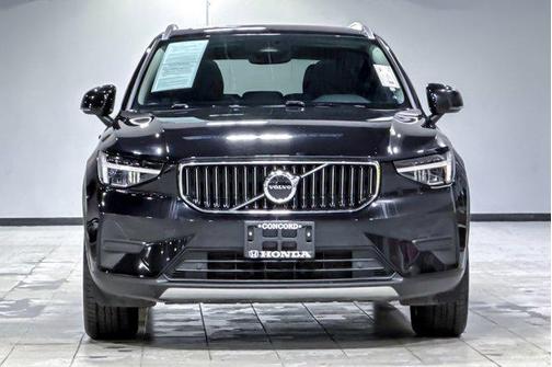 2024 Volvo XC40 B5 Core Bright Theme