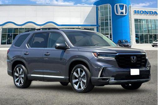2025 Honda Pilot Touring 8-Passenger