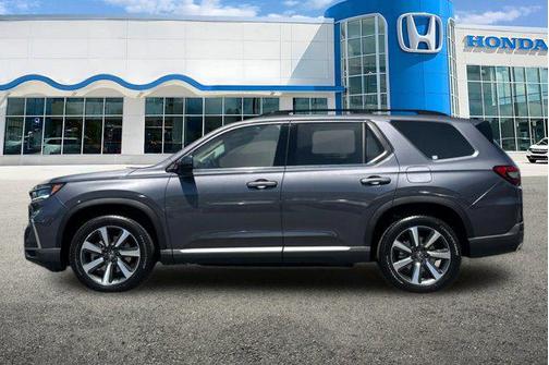 2025 Honda Pilot Touring 8-Passenger