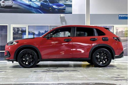 2024 Honda HR-V 2WD Sport