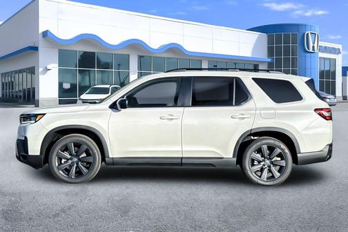 Platinum White Pearl 2026 Honda Pilot Sport