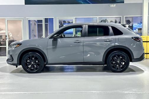 Urban Gray Pearl 2025 Honda HR-V 2WD Sport
