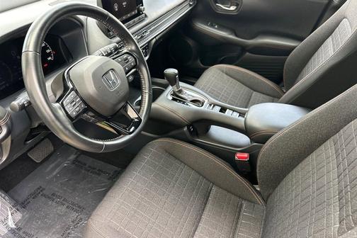 Urban Gray Pearl 2025 Honda HR-V 2WD Sport