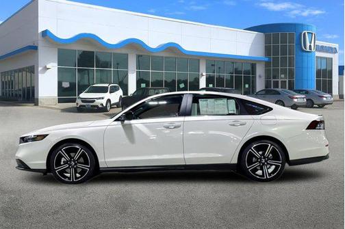 Platinum White Pearl 2026 Honda Accord Hybrid Sport