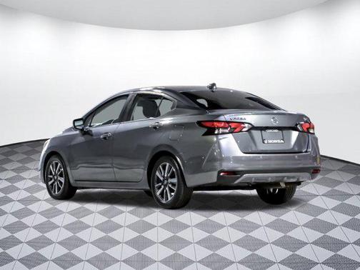 2021 Nissan Versa 1.6 SV