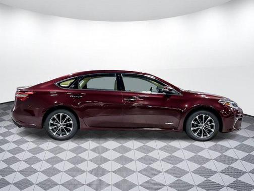 2016 Toyota Avalon Hybrid XLE Premium