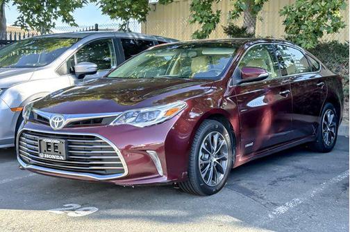 2016 Toyota Avalon Hybrid XLE Premium