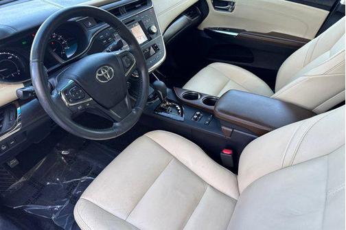 2016 Toyota Avalon Hybrid XLE Premium