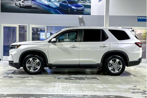 2023 Honda Pilot AWD EX-L 7 Passenger