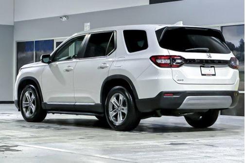 2023 Honda Pilot AWD EX-L 7 Passenger