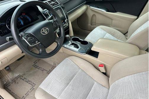 2013 Toyota Camry Hybrid LE