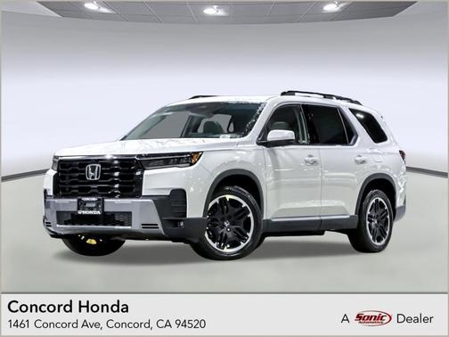 Platinum White Pearl 2026 Honda Pilot Touring 8-Passenger