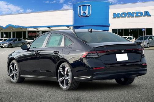 Crystal Black Pearl 2026 Honda Accord Hybrid Sport