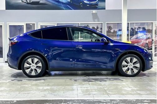 2024 Tesla Model Y Long Range Dual Motor All-Wheel Drive