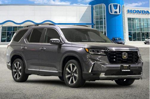 2025 Honda Pilot Touring 8-Passenger
