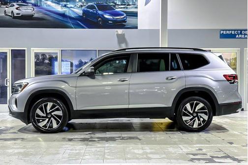 2024 Volkswagen Atlas 2.0T SE w/Technology 4MOTION