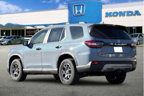 Sonic Gray Pearl 2026 Honda Pilot TrailSport