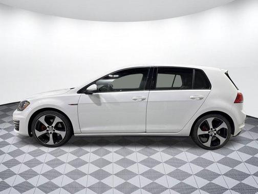 2015 Volkswagen Golf GTI 2.0T SE 4-Door