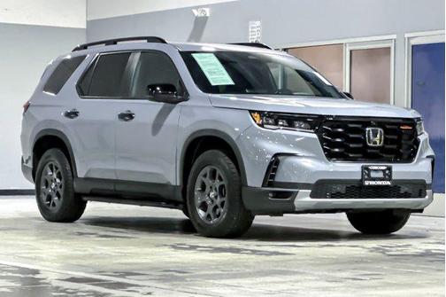 2023 Honda Pilot AWD TrailSport