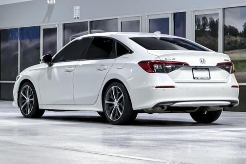 Platinum White Pearl 2024 Honda Civic Touring