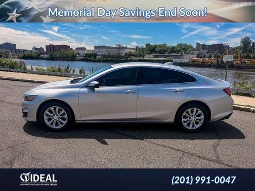 Silver 2019 Chevrolet Malibu LT