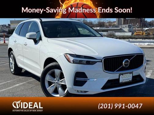 2022 Volvo XC60 B5 Momentum