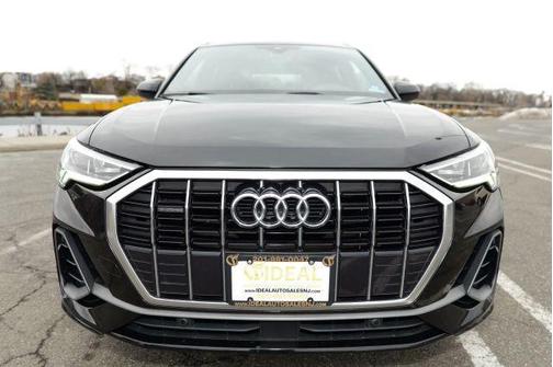 2020 Audi Q3 45 S line Premium