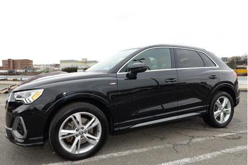 2020 Audi Q3 45 S line Premium