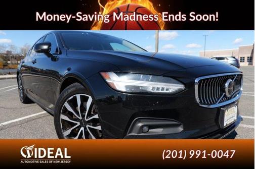 2021 Volvo S90 T6 Momentum