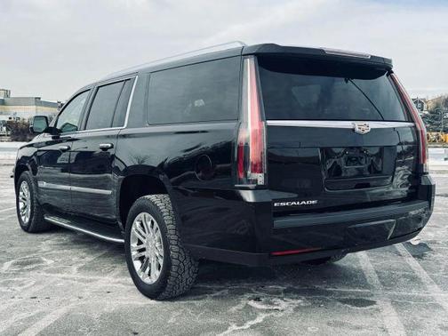2020 Cadillac Escalade ESV Standard
