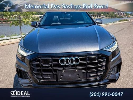 Daytona Gray Pearl Effect 2020 Audi Q8 55 Prestige