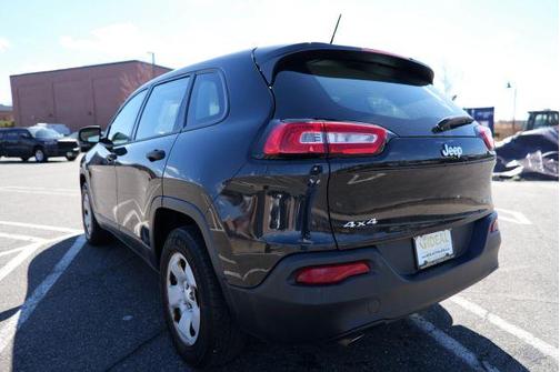 2014 Jeep Cherokee Sport