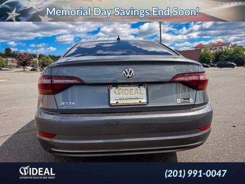 Platinum Gray Metallic 2019 Volkswagen Jetta 1.4T SE