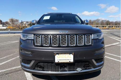 2018 Jeep Grand Cherokee Summit