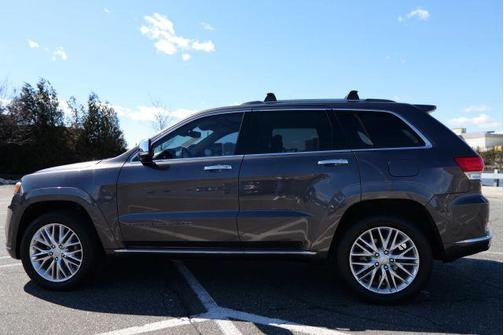 2018 Jeep Grand Cherokee Summit