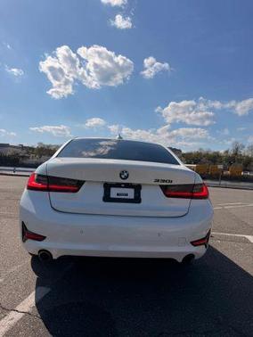 White 2019 BMW 330 i xDrive