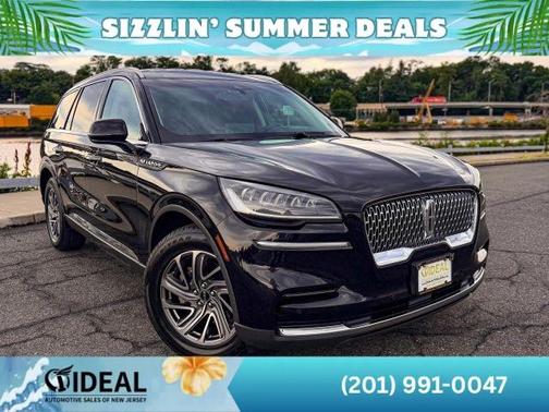 Black 2023 Lincoln Aviator Livery
