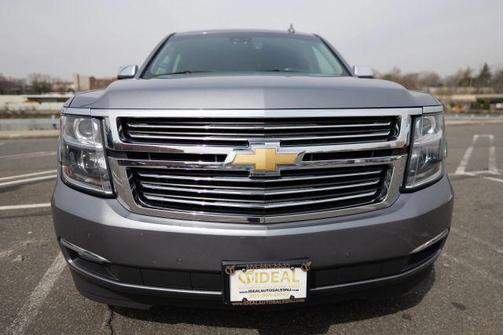 Silver 2018 Chevrolet Suburban Premier