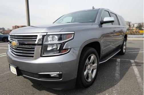 Silver 2018 Chevrolet Suburban Premier