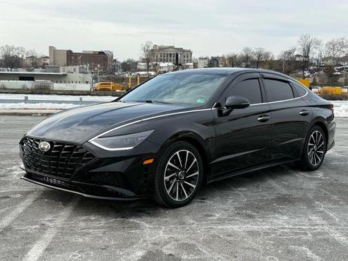 2021 Hyundai SONATA Limited