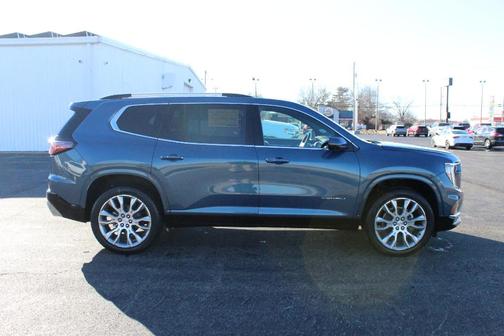 2025 GMC Acadia Denali
